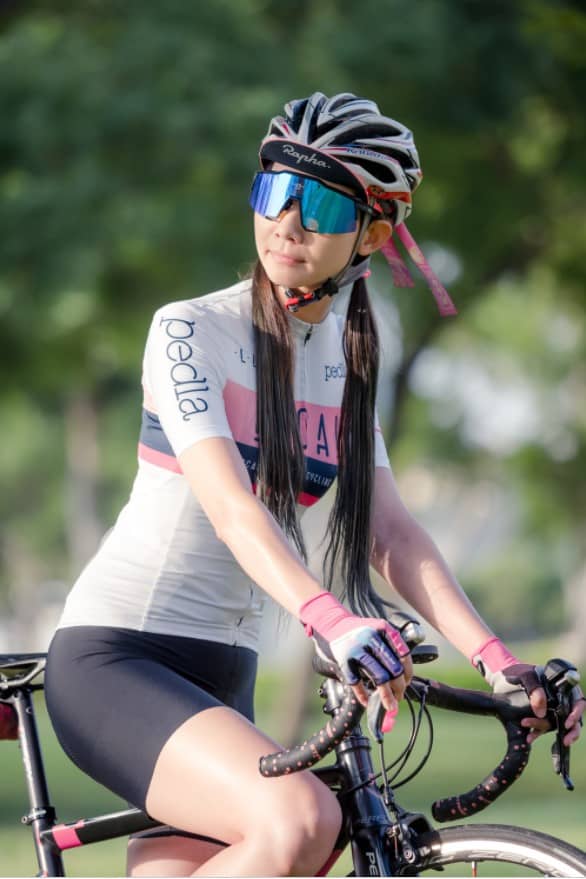 SKYSPER Femme Maillot de Cyclisme Manches Courtes et Cuissard avec Respirant 3D Gel Rembourré Vêtement Cycliste Séchage Rapide Tenue VTT Vélo de Route Set Maillot de Vélo Taille S-XXL 